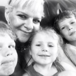 Meet your Posher, Angie